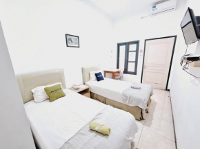 Urbanview Roemah Tanjung Blitar